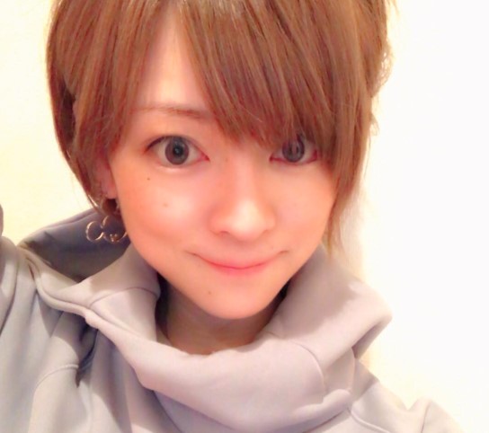 吉澤ひとみショート画像16