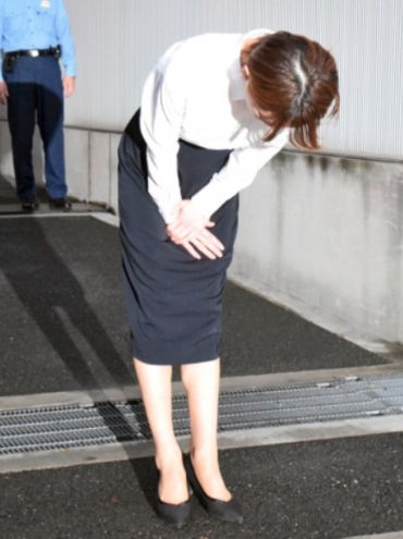 吉澤ひとみ保釈姿3