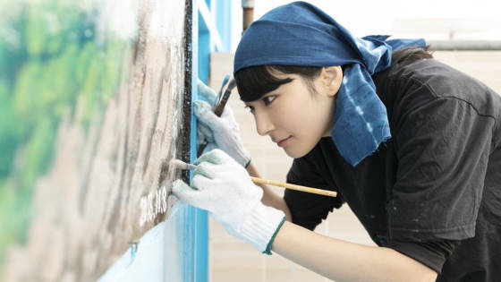 勝海麻衣が銭湯絵師1