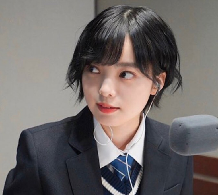 平手友梨奈の卒業と脱退の違いは？グループに決別した理由を解説01